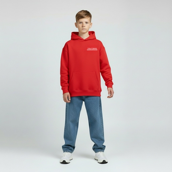 Enfant de face en hoodie rouge Tourismo Ferrari