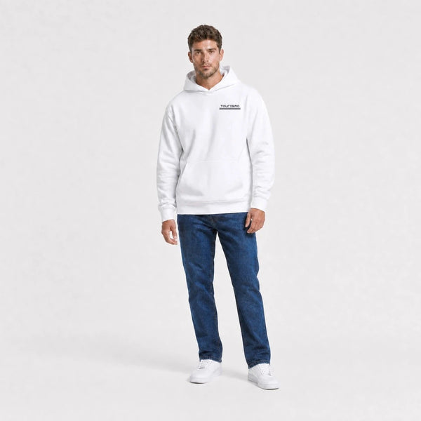 Sweat Lancia Delta Integrale blanc vu de face en plan large avec logo Tourismo
