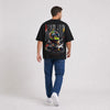 T-shirt F1 Isack Hadjar Signature noir porté de dos en plan large