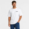 T-shirt Tesla Cybertruck Raw Future blanc vu de face en plan rapproché avec logo Tourismo