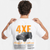 T-shirt blanc Jeep Wrangler 4XE vu de dos, imprimé 4x4 orange sur mannequin homme