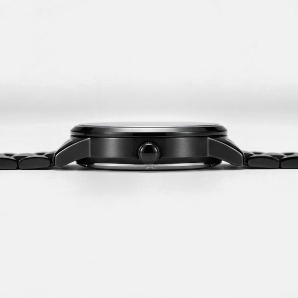 Shelby GT500 watch side view, case thickness