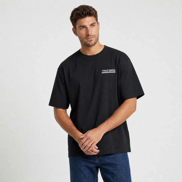 T-shirt Ford Bronco First Generation 1966 1977 High Desert Edition noir vu de face en plan rapproché avec logo Tourismo